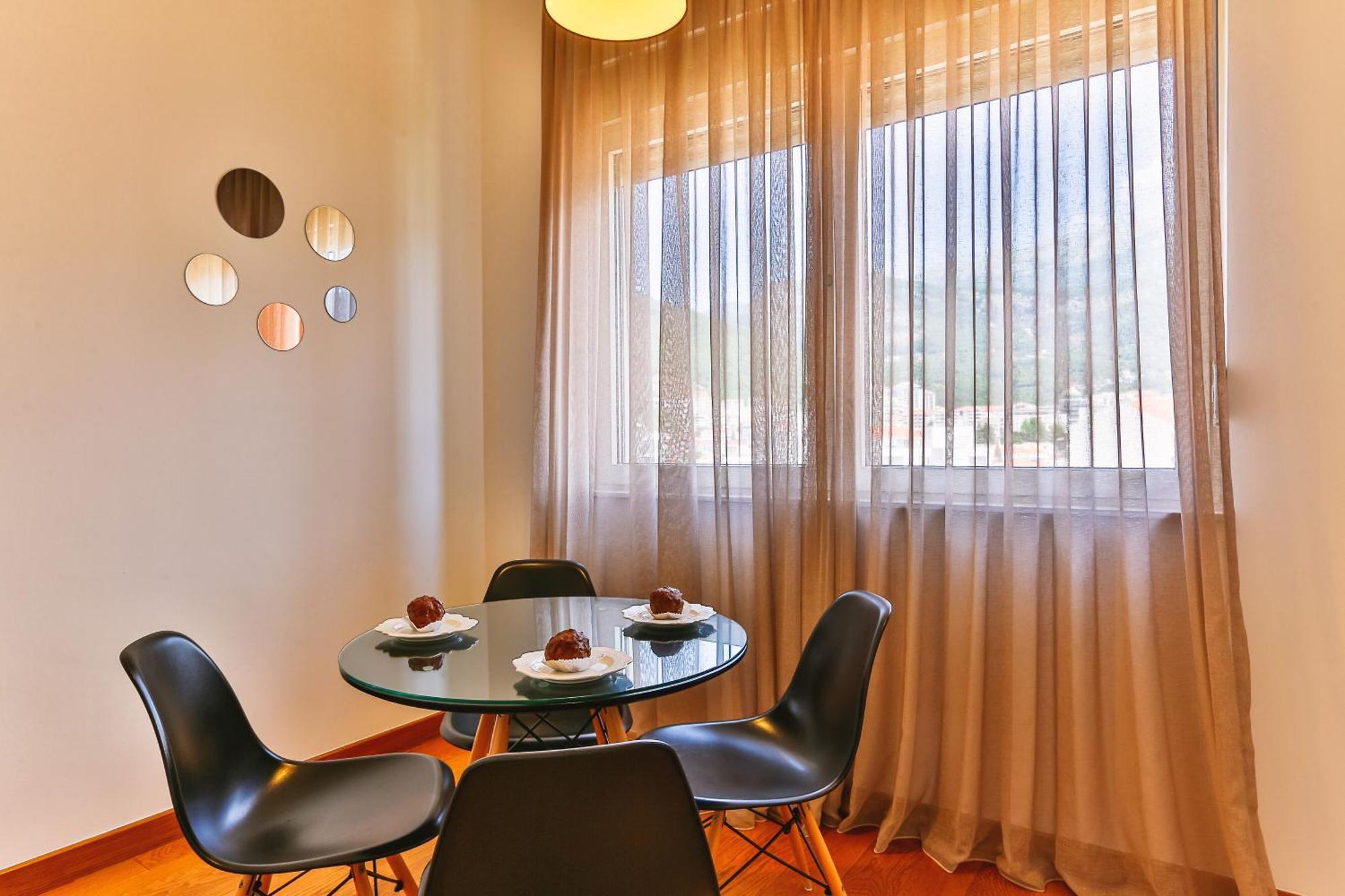Montesun Apartments 부드바 객실 사진